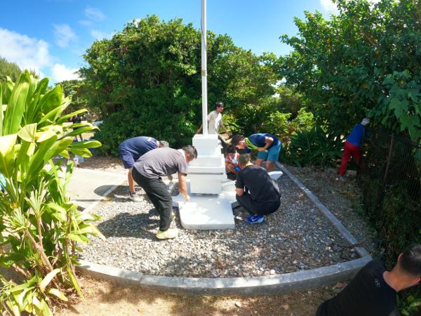 令和７年１０月慰霊碑周辺の清掃と慰霊碑塗装作業①-15