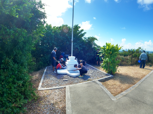 令和７年１０月慰霊碑周辺の清掃と慰霊碑塗装作業①-16