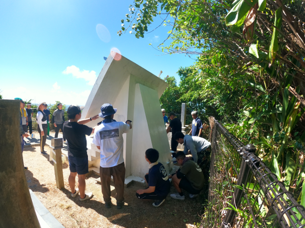 令和７年１０月慰霊碑周辺の清掃と慰霊碑塗装作業①-19