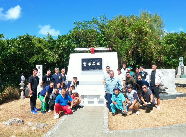 令和７年１０月慰霊碑周辺の清掃と慰霊碑塗装作業①-21