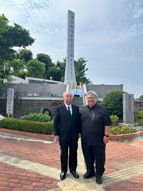 沖縄海友会　門馬会長と記念撮影①
